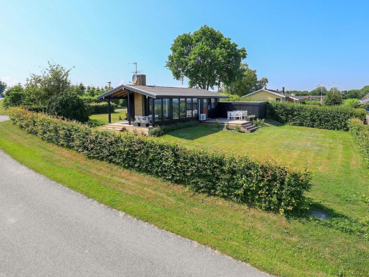 6 Person Holiday Home In Hesselager Exterior foto